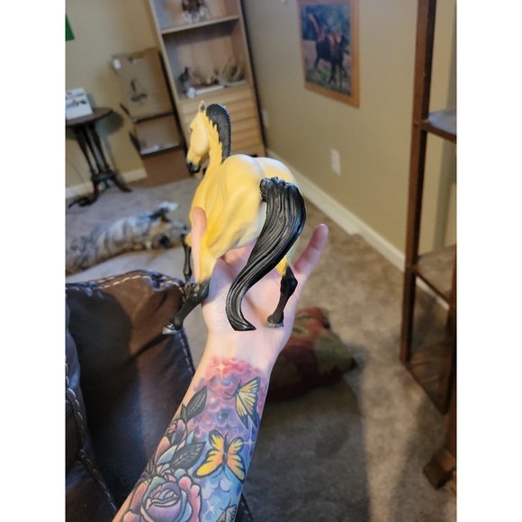 Breyer - Picture 2 of 5